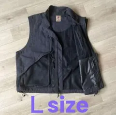 【美品】ナイキACG メッシュベスト　フィッシング　サイズＭ NIKE ACG（ナイキエィシージー）の「NIKE ACG BUTTLES VEST