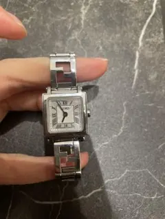 FENDI 時計のサムネイル
