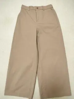 ユニクロ　ワイドチノパンツ　М