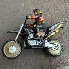 仮面ライダークウガ バイクラジコンビートチェイサー2000 - メルカリ