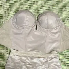 2/8まで限定値下げ トリートドレッシング　ショートビスチェ