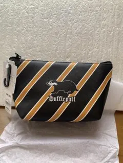 新品タグ付き　GU ハリーポッターポーチのサムネイル