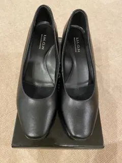 美品　23.0㎝ IMGN ブラックパンプス 靴ずれパッドおまけ就活冠婚葬祭