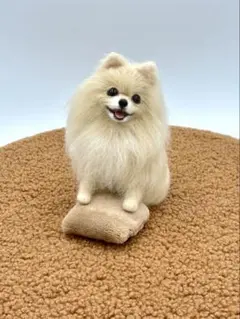 羊毛フェルト にこにこおすわりポメラニアン - メルカリ