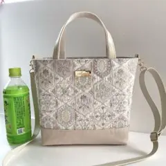 インド刺繍六角柄ホワイト系と合皮　Mサイズ2wayトートバッグ ハンドメイド