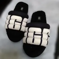 気まぐれお値下‼️アグ　UGG サンダル　スリッポン
