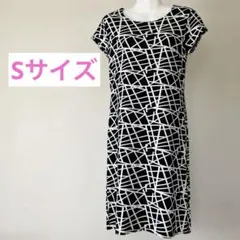 幾何学模様/ストレッチ半袖ワンピースのサムネイル