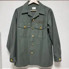 オリーブグリーン カーキ　ミリタリージャケット