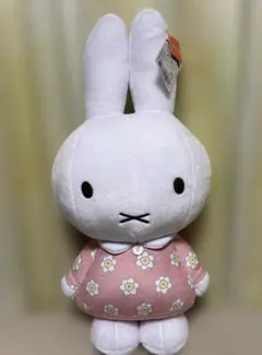★特大★ ミッフィー　BIG ぬいぐるみ　約60cm タグ付き 花柄ワンピース