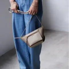 【美品】E’POR 撥水 D BAG Mini ショルダーバッグ　ベージュ