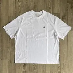 Calvin Klein ロゴ刺繍 ホワイトTシャツ