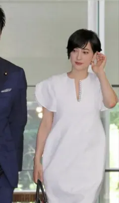 Item thumbnail for item 84735ff4-b7b2-4987-ae81-9bb23908359c