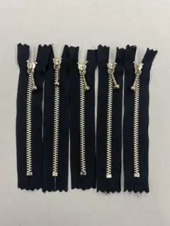 Item thumbnail for item 6a6b6af8-f910-492d-90b4-0ef61033496a