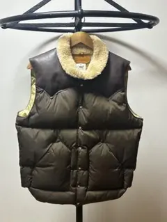 Rocky Mountain Featherbed ダウンベスト サイズ42のサムネイル