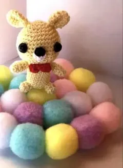 ウサギ　あみぐるみ　ハンドメイド　人形黄色