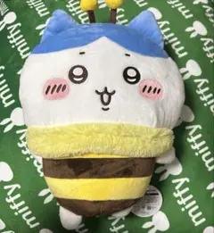 ちいかわ　ハチさん　BIGぬいぐるみ　計15個セット　各種×5セット⑭ ちいかわ ハチさんBIGぬいぐるみ | 商品紹介 | 株式会社パレード