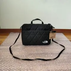 ノースフェイス　ジオフェイスポーチ　NM32356　ブラック　新品