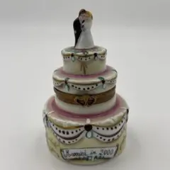 リモージュボックス ウェディングケーキ 新郎新婦　2000年 置物 小物入れのサムネイル