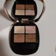 コスメデコルテ　スキンシャドウデザイニングパレット　03 Wisteria