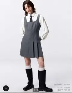 美品♡GU ローウエストプリーツジャンパードレス　グレー　Mのサムネイル