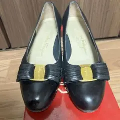 ⭐︎美品⭐︎フェラガモ　パンプス　黒　ヴァラ24cm サイズ　6 1/2C