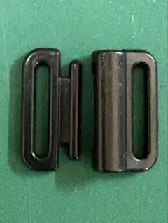 プラスチックバックル
