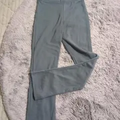 美品　140 グレー パンツ