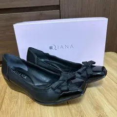 DIANA WELL FIT リボンパンプス 23cm 黒　ウェッジソールのサムネイル