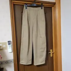 GU チノバレルレッグタックパンツ XS