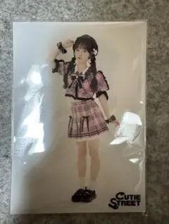 CUTIE STREET 川本笑瑠　チェック柄衣装　生写真