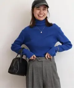 スイスオーガニックコットンタートルネックプルオーバー　レリューム