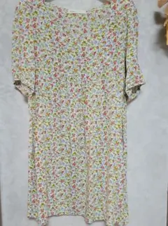 アズノウアズ　花柄五分袖チュニック