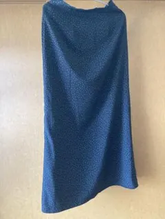 kaenネイビー ドット柄 スリット入り ロングスカート