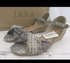 ikka パイソン柄 サンダルのサムネイル