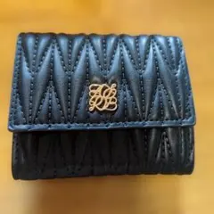 【美品】ALTROSE キルティング 三つ折財布