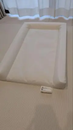 IKEA 흰색 기저귀 교환 매트