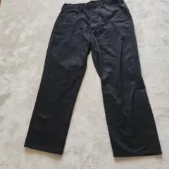 GU ストレートレッグ 黒7分チノパン