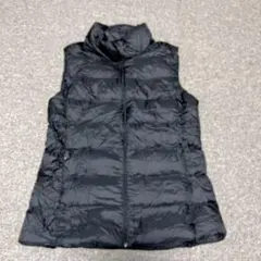 UNIQLO ULTRA LIGHT DOWN ダウンベスト ブラック　M