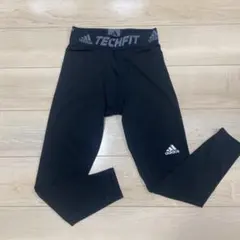 adidas TECHFIT ブラックレギンス　Oサイズ