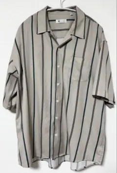 【極美品】tk. TAKEO KIKUCHI ストライプ半袖シャツ 梨地素材のサムネイル