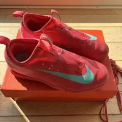 マーキュリアル ヴェイパー 16 アカデミー レッド　22.5センチ