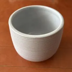 ホワイトストライプ陶器鉢