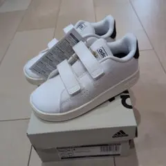 新品 adidas スニーカー　子供靴 アディダス アドバンコート 16cm