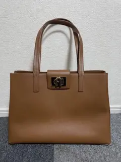 Item thumbnail for item 8b90a1fd-b426-4f0a-b253-330d19951efd