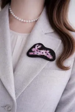 刺繍作家さんの手作りブローチ　閉店セール