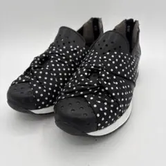 Item thumbnail for item b073cd6b-2359-4e6a-9052-3c15e97d8227