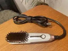 ケアライズ モデルC ブラシ型ヘアアイロン ホワイト