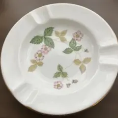 WEDGWOOD Wild Strawberry 灰皿 ボーンチャイナのサムネイル