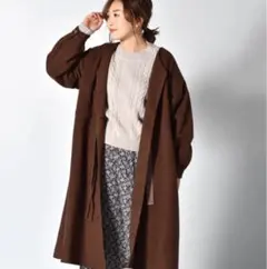 【大幅値下げ中！】【定価半額以下】RETRO GIRL ロングコート ノーカラーのサムネイル