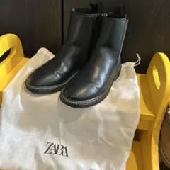 ZARA 31サイズ　ブラックレザーブーツ